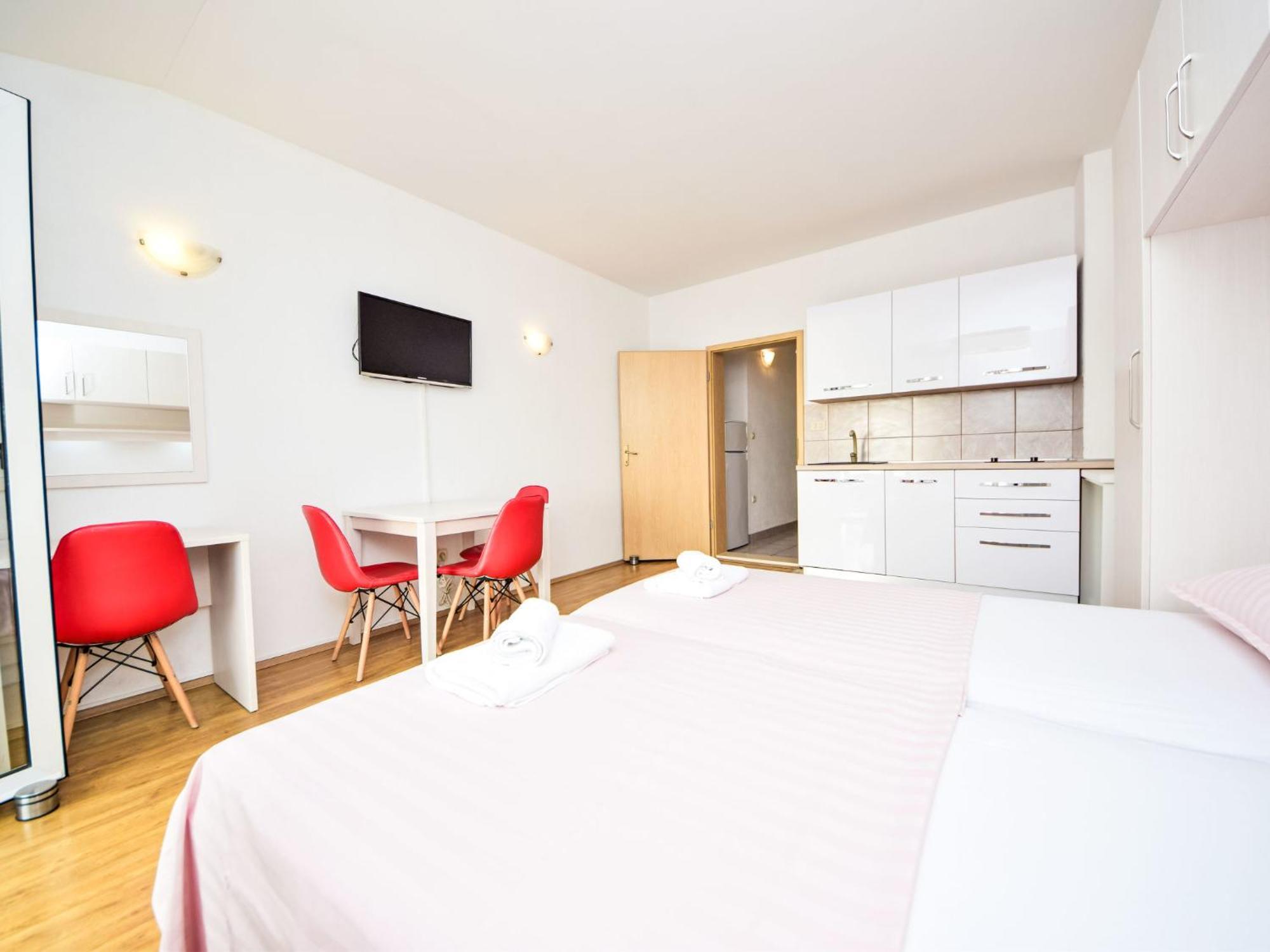 Apartment Mira-1 By Interhome Макарска Экстерьер фото
